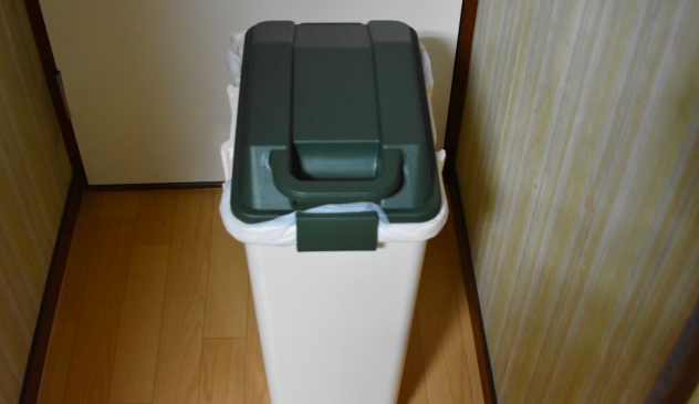 生ゴミを消臭する方法 臭いゴミ箱は重曹スプレーがおすすめ 詳しい対策６選 100テク
