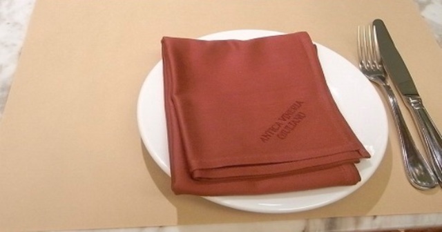 イタリアンでのマナー ナプキンはこうするもの 正しい使い方 あなたは知っていますか 100テク